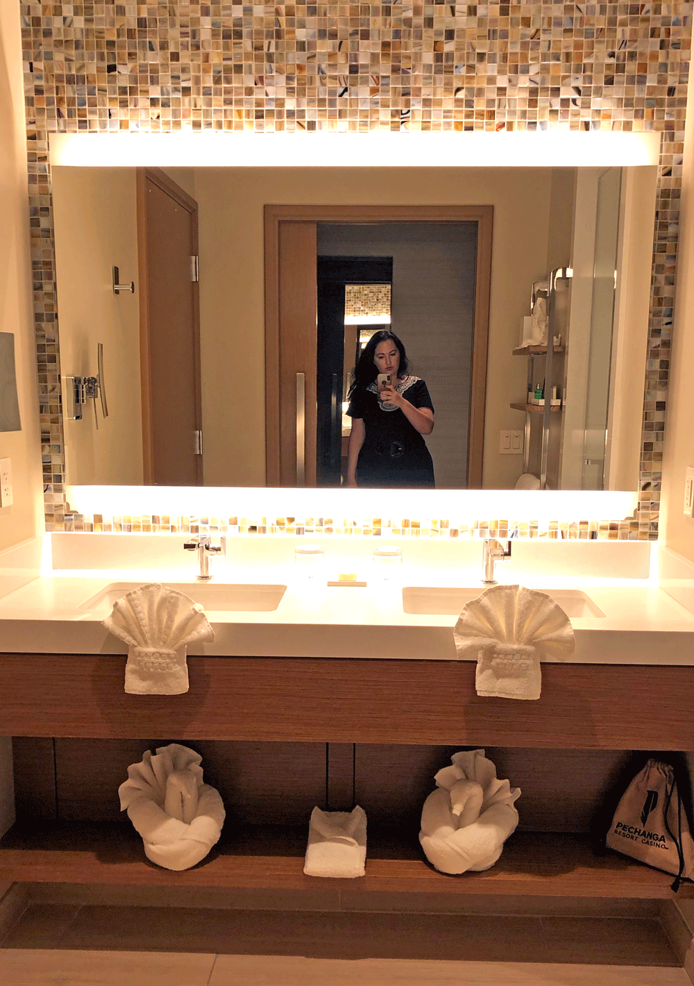 Pechanga Resort Casino - Deluxe King Room Bathroom