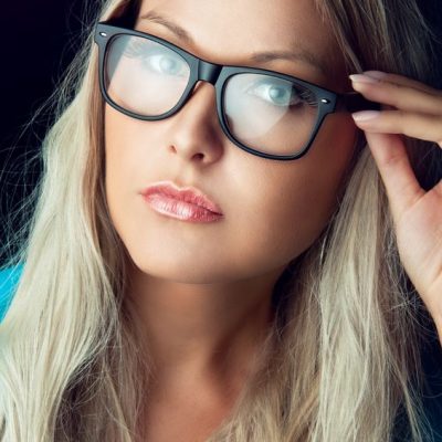 How to Choose a Pair of Glasses for Your Face Shape