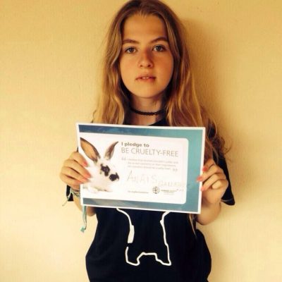 Meg Mathews & Anaïs Gallagher Say No to Cosmetics Testing