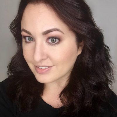Cool Red Hair Color for Winter